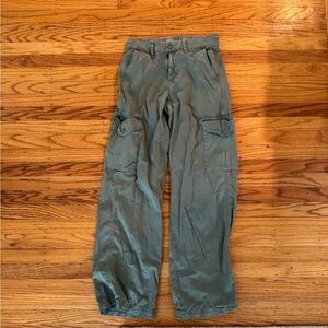 American Eagle Outfitters Green Cargo Pants